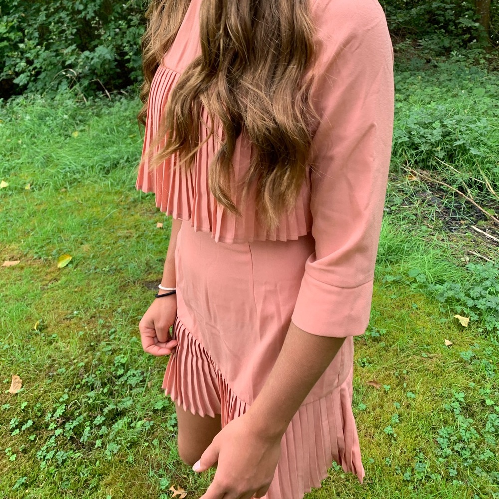 Pretty Little Thing Dusty Pink Pleated Dress